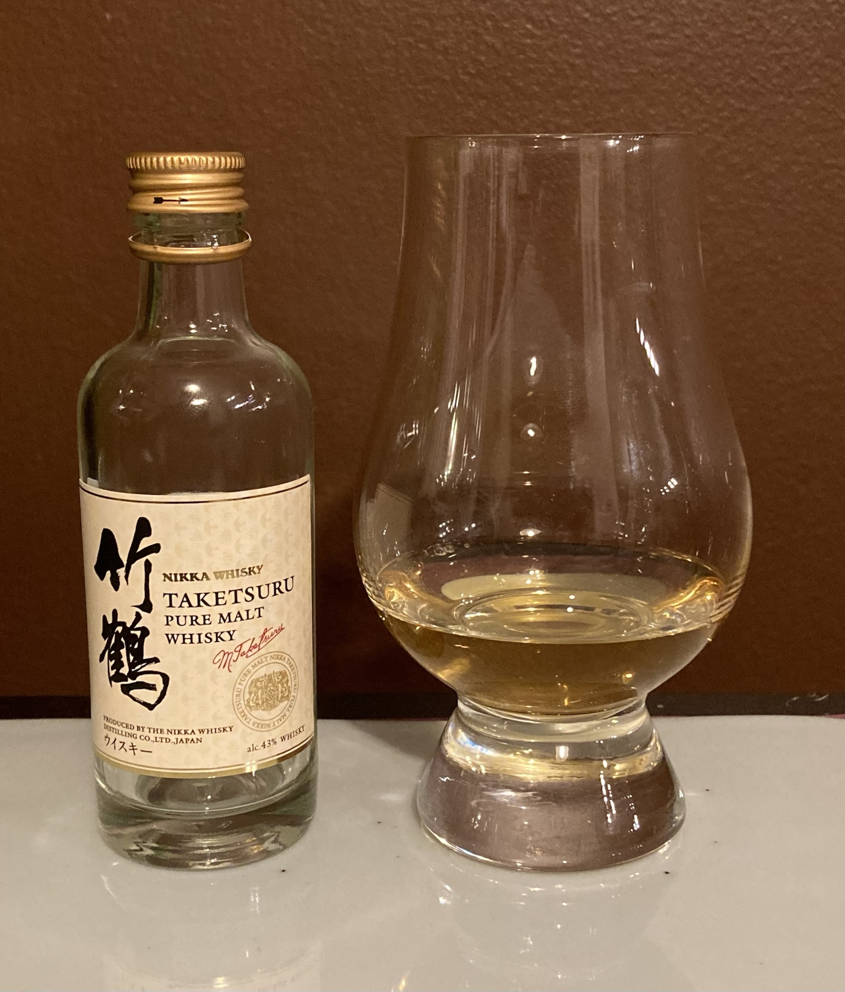 Review #59: Nikka Taketsuru Pure Malt (white label) : r/worldwhisky